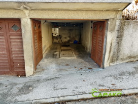Продажба на гаражи в град Габрово - изображение 7 