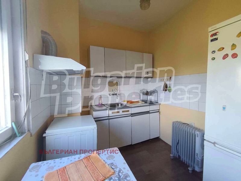 Продава  2-стаен град Ловеч , Здравец , 81 кв.м | 92384717 - изображение [2]