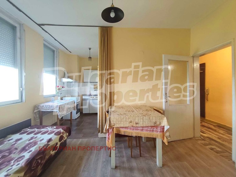 Продава  2-стаен град Ловеч , Здравец , 81 кв.м | 92384717