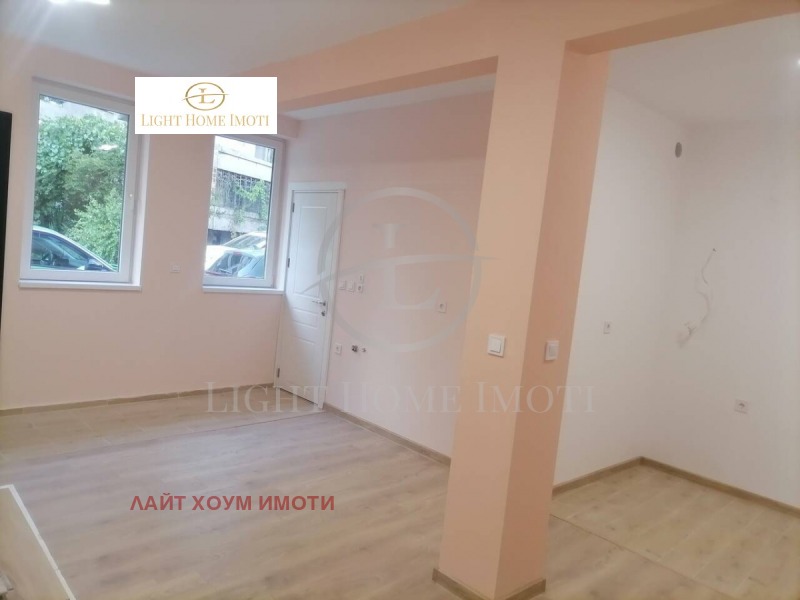 De vânzare  Birou Plovdiv , Cârșiiaca , 33 mp | 87335080