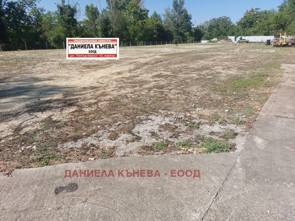 À venda  Trama Ruse , Promichlena zona - Zapad , 3251 m² | 48312318