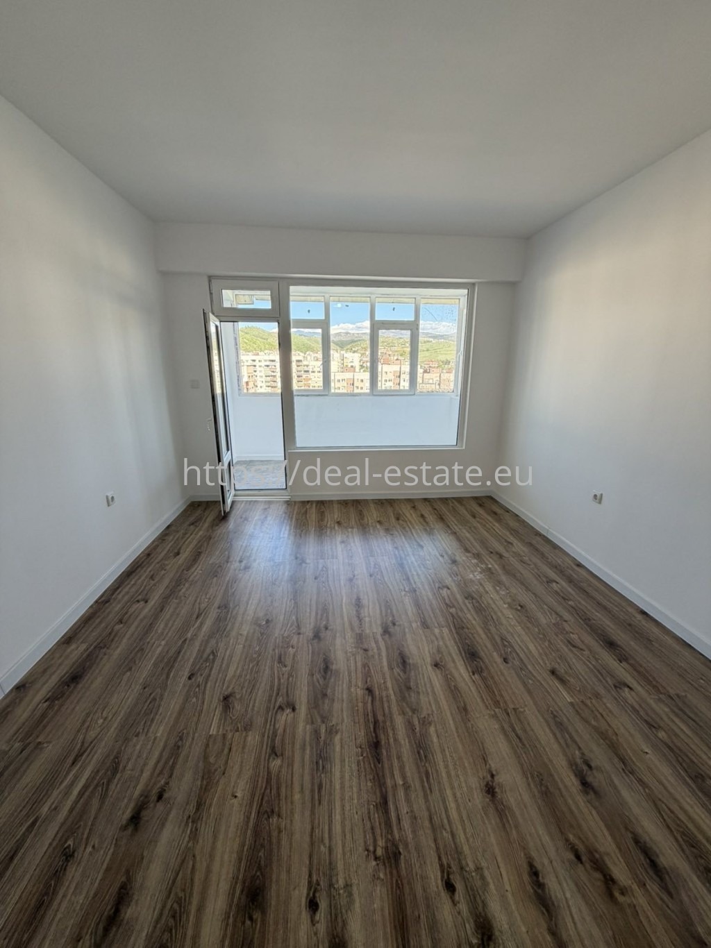 Продава 3-СТАЕН, гр. Благоевград, Ален мак, снимка 4 - Апартаменти - 54273039