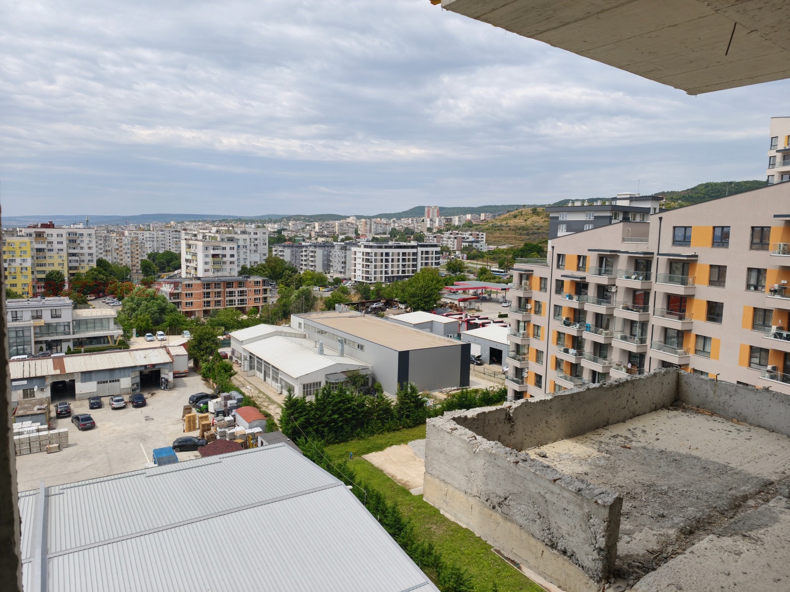 Продава 3-СТАЕН, гр. Варна, Кайсиева градина, снимка 2 - Апартаменти - 55735793