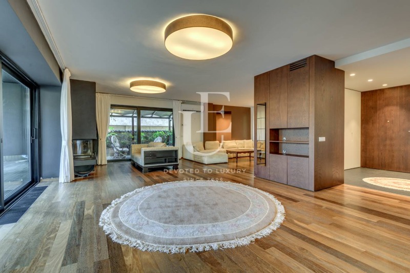 Продава КЪЩА, град София, Изгрев • по договаряне • 72456042 1