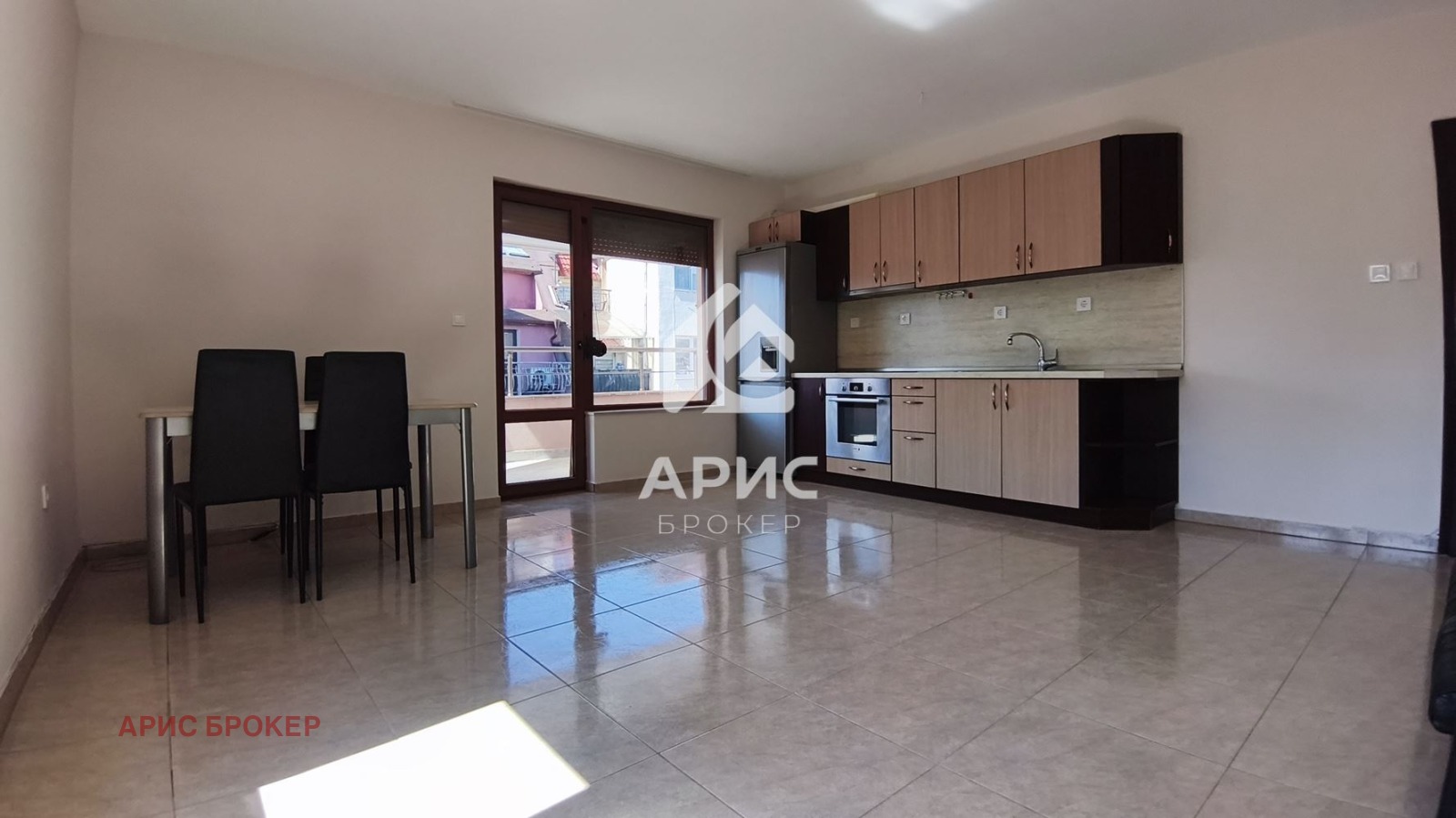 Продава 2-СТАЕН, гр. Пловдив, Център, снимка 2 - Апартаменти - 54252353