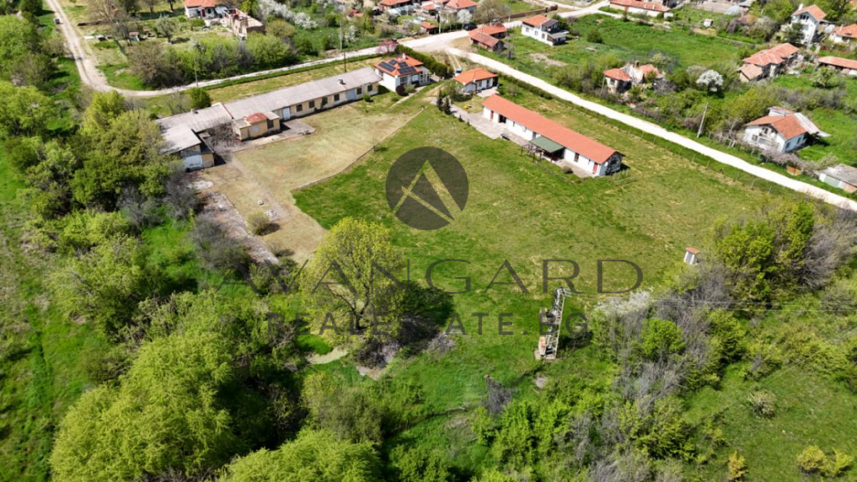 Продава КЪЩА, с. Горна махала, област Пловдив