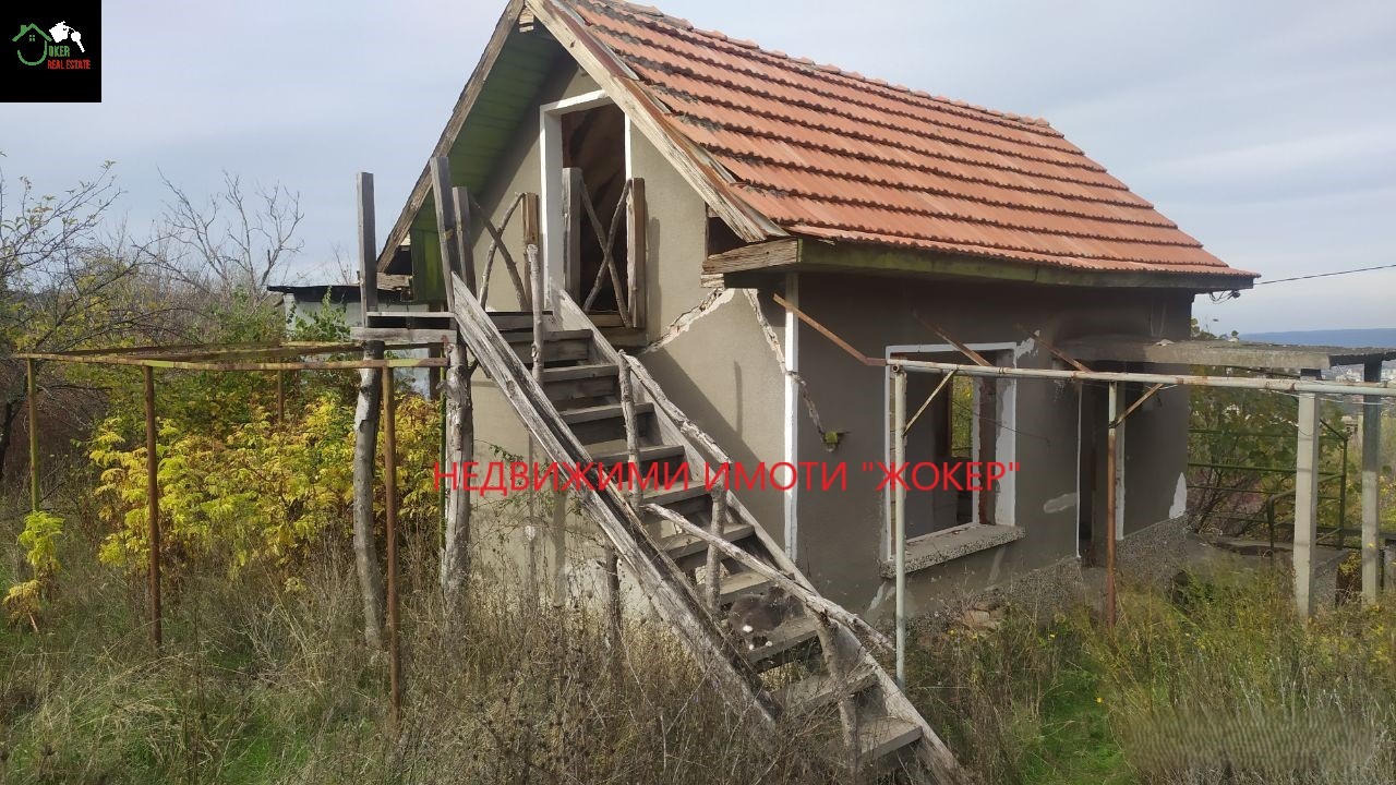 Продава ВИЛА, с. Арбанаси, област Велико Търново