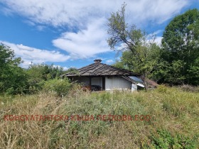 House Apriltsi, region Lovech 1