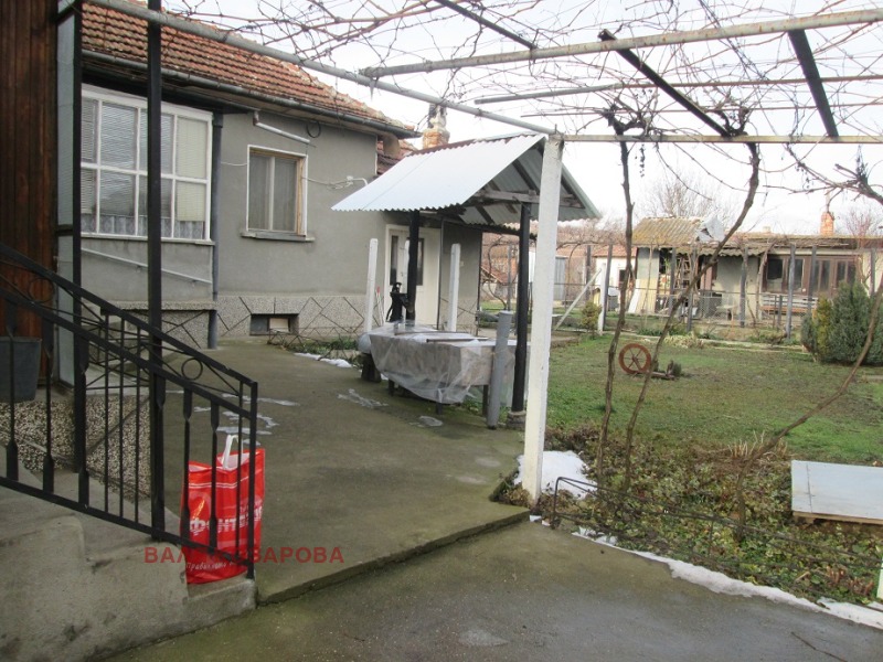 Продава КЪЩА, с. Крушовене, област Плевен, снимка 3 - Къщи - 43880733