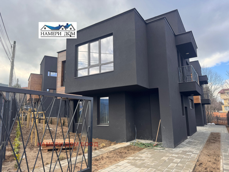 Продава КЪЩА, гр. София, м-т Камбаните, снимка 3 - Къщи - 53448791