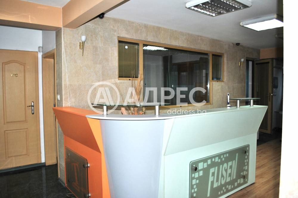 Продава ОФИС, гр. София, Оборище, снимка 2 - Офиси - 54604674