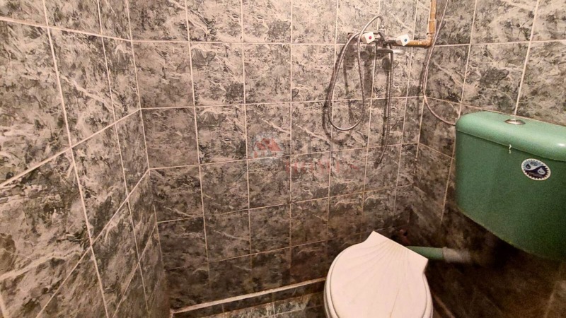 Продава 2-СТАЕН, гр. Велико Търново, Център, снимка 5 - Апартаменти - 52650824