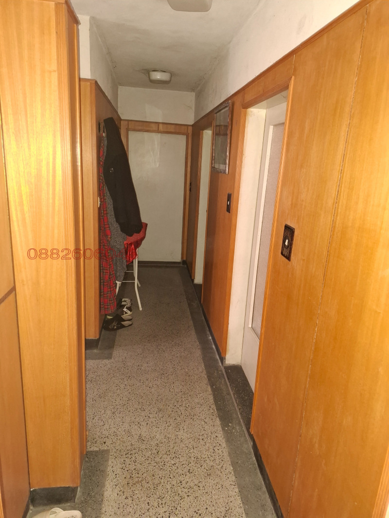 Продава МНОГОСТАЕН, гр. Велико Търново, Света гора, снимка 3 - Апартаменти - 52783937