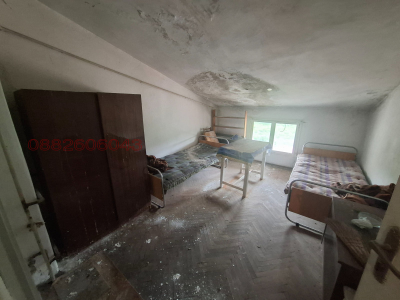 Продава МНОГОСТАЕН, гр. Велико Търново, Света гора, снимка 15 - Апартаменти - 52783937