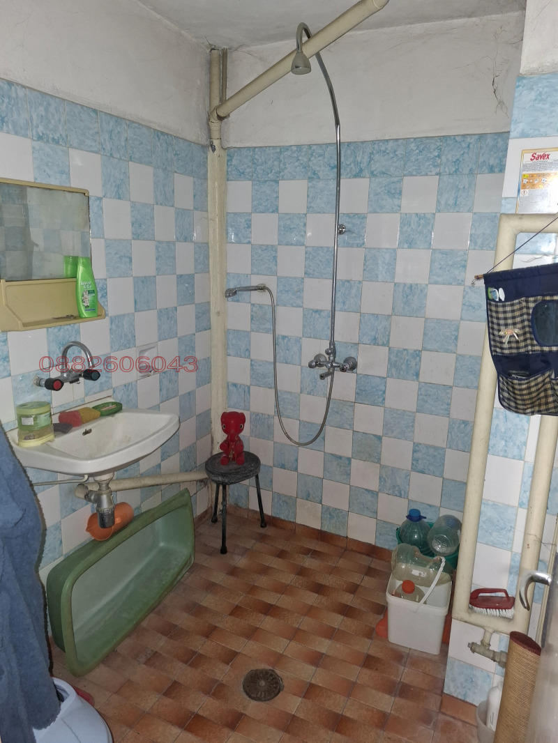 Продава МНОГОСТАЕН, гр. Велико Търново, Света гора, снимка 12 - Апартаменти - 52783937