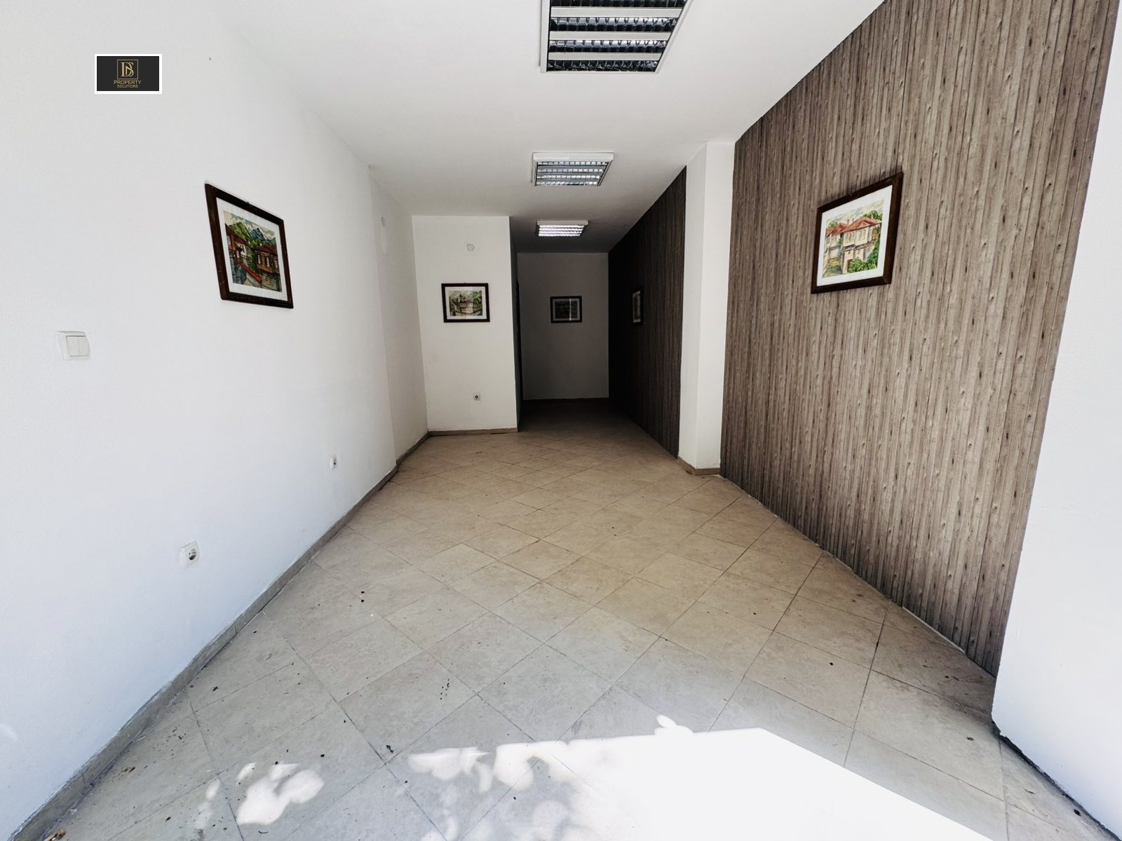 Продава ГАРАЖ, ПАРКОМЯСТО, гр. София, Оборище, снимка 4 - Гаражи и паркоместа - 54987399