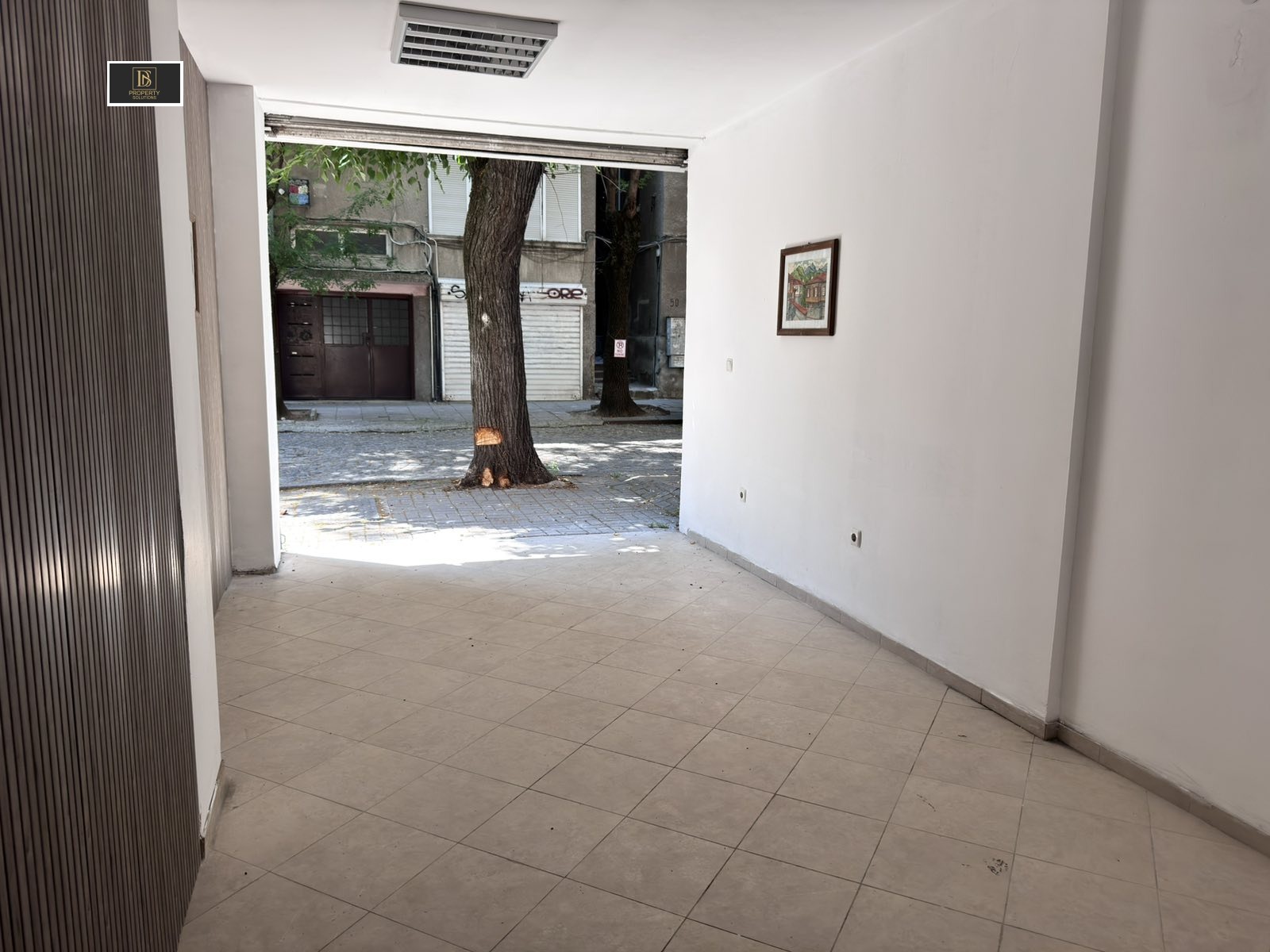 Продава ГАРАЖ, ПАРКОМЯСТО, гр. София, Оборище, снимка 2 - Гаражи и паркоместа - 54987399