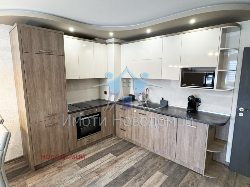 Продава 2-СТАЕН, гр. Шумен, Добруджански, снимка 2 - Апартаменти - 53592743