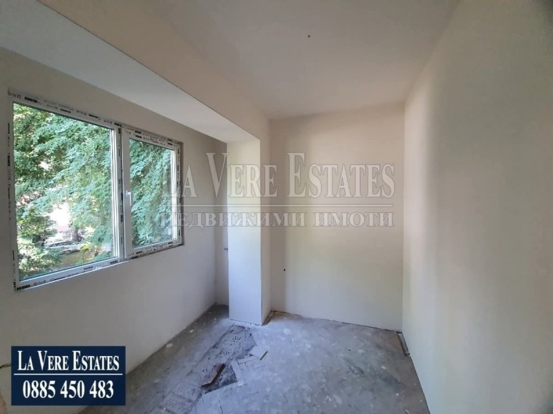 Продава  4-стаен град Русе , Възраждане , 100 кв.м | 13068769 - изображение [17]