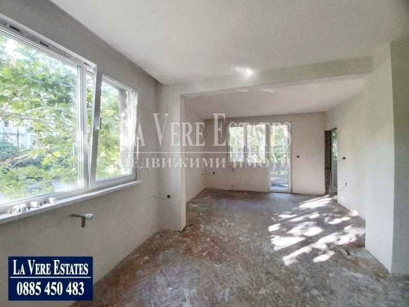Продава  4-стаен град Русе , Възраждане , 100 кв.м | 13068769
