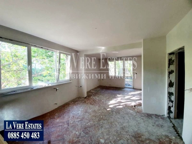 Продава  4-стаен град Русе , Възраждане , 100 кв.м | 13068769 - изображение [9]