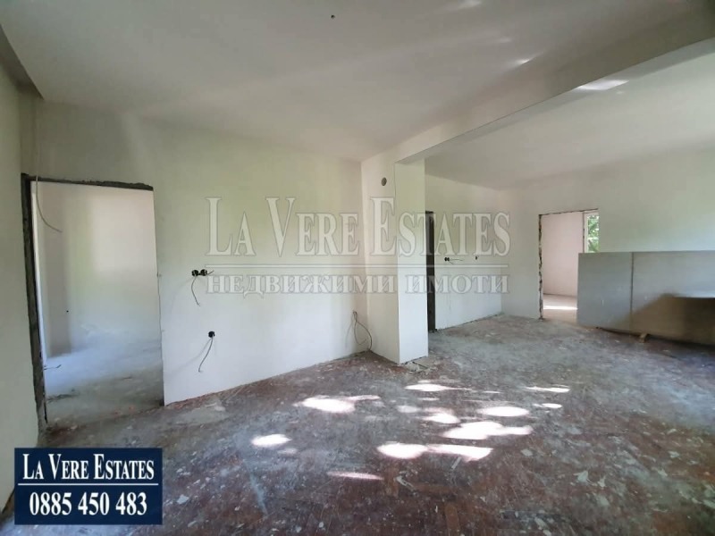 Продава  4-стаен град Русе , Възраждане , 100 кв.м | 13068769 - изображение [15]
