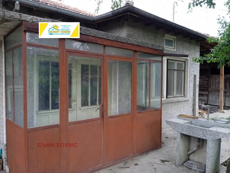 Продава КЪЩА, с. Раданово, област Велико Търново, снимка 2 - Къщи - 46442007