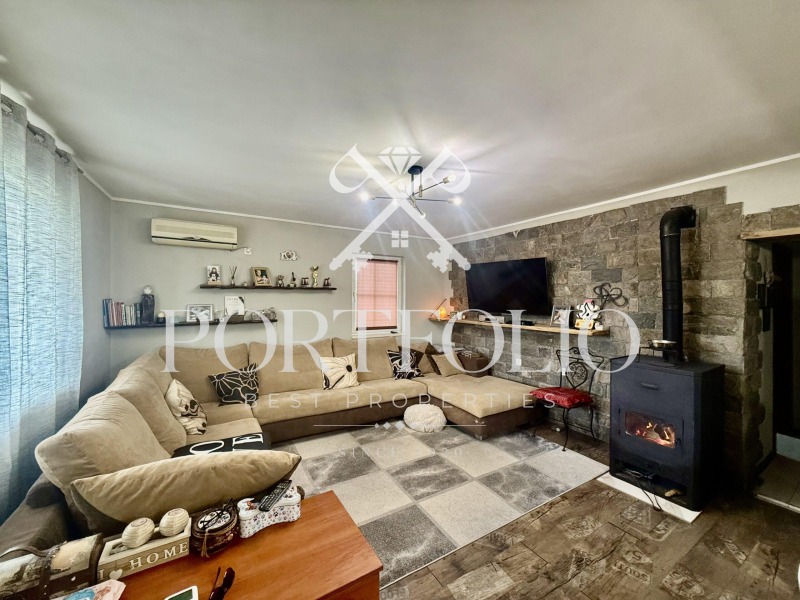 Продава КЪЩА, с. Черни връх, област Бургас, снимка 11 - Къщи - 52623129