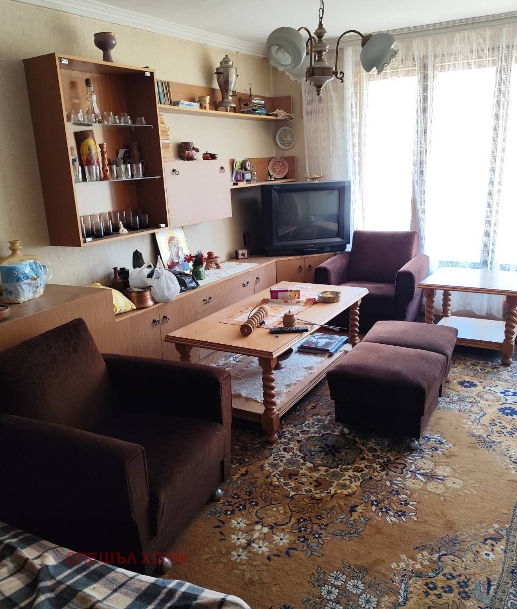 Продава КЪЩА, с. Драгичево, област Перник