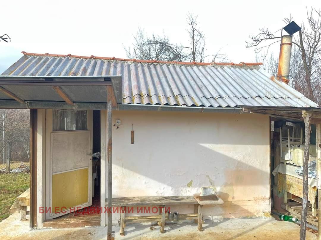 Продава ПАРЦЕЛ, с. Егълница, област Перник