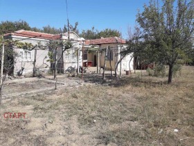 Продава  Къща, с. Горно Ботево