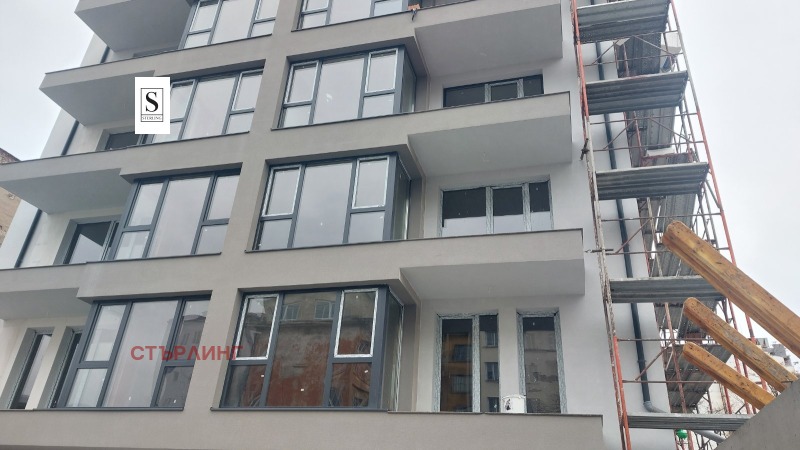 In vendita  2 camere da letto Sofia , Tsentar , 133 mq | 53750855