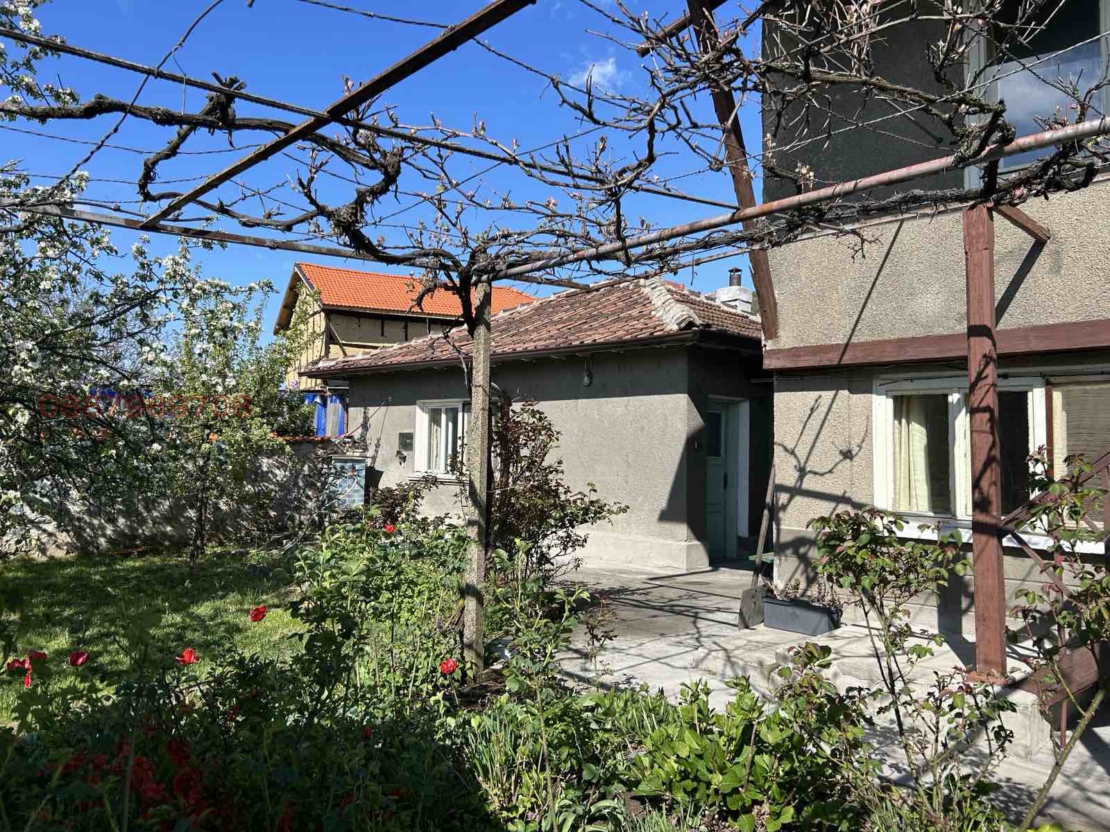 Продава КЪЩА, с. Челопеч, област София област, снимка 9 - Къщи - 54482397