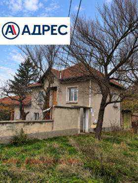 Продава  Къща, с. Градище