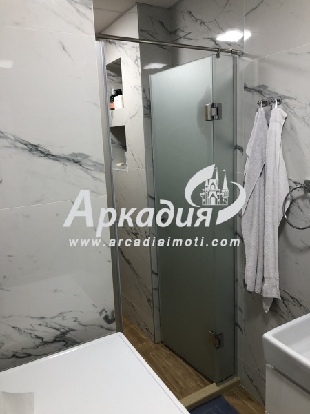 For Sale  2 bedroom Plovdiv , Hristo Smirnenski , 105 sq.m | 81044331 - image [10]