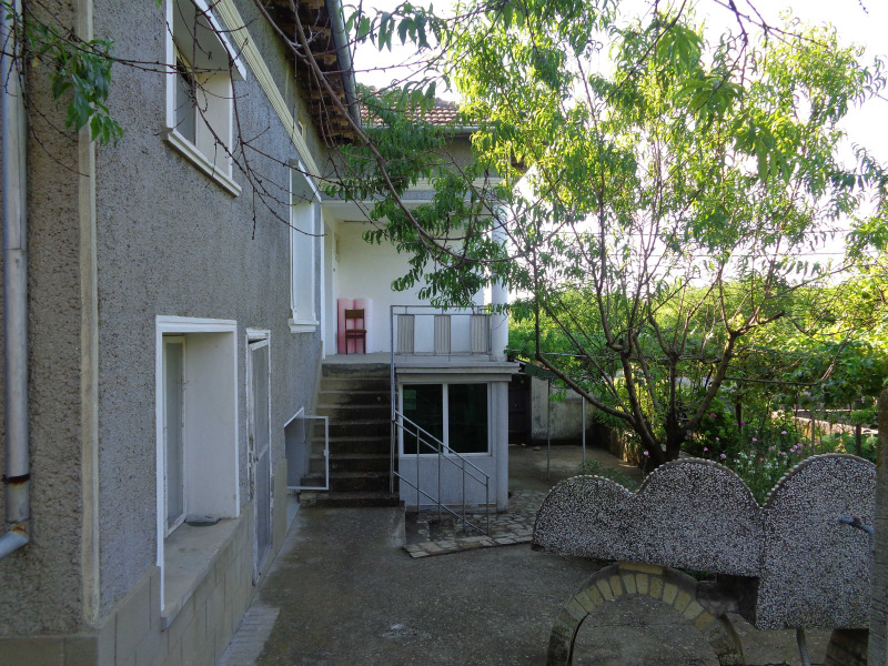 Продава КЪЩА, с. Бистренци, област Русе, снимка 2 - Къщи - 52779805