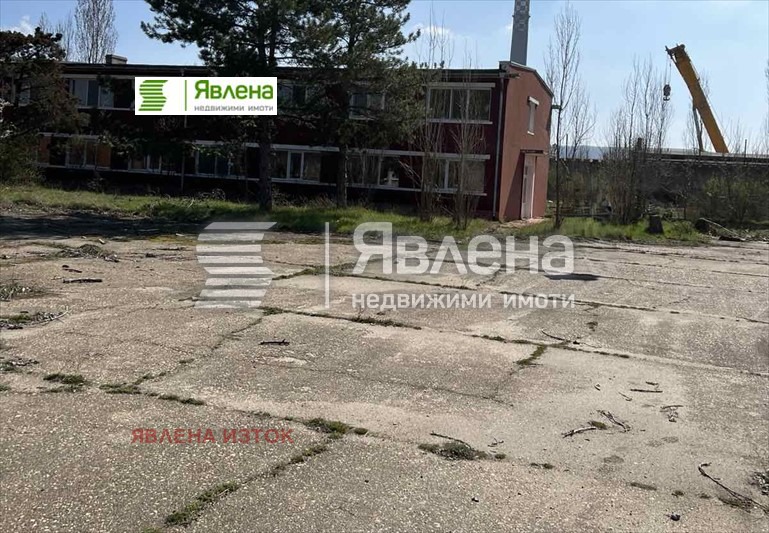 Продава ПРОМ. ПОМЕЩЕНИЕ, гр. Свищов, област Велико Търново, снимка 3 - Производствени сгради - 52449210