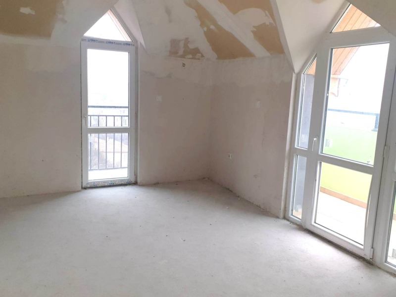 Продава 3-СТАЕН в град Шумен, Томбул джамия - 89 кв.м / 87 000 € » 170 157.21 лв., АДРЕС НЕДВИЖИМИ ИМОТИ - КАНТОРА ШУМЕН