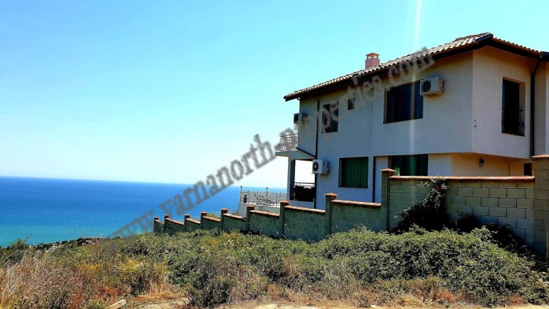 Продава КЪЩА в област Добрич, с. Топола - 203 кв.м / 449 000 € » 878 167.67 лв., ВАРНА НОФ ПРОПЪРТИС
