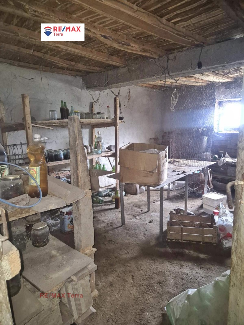 Продава КЪЩА, с. Петокладенци, област Плевен, снимка 13 - Къщи - 52846424