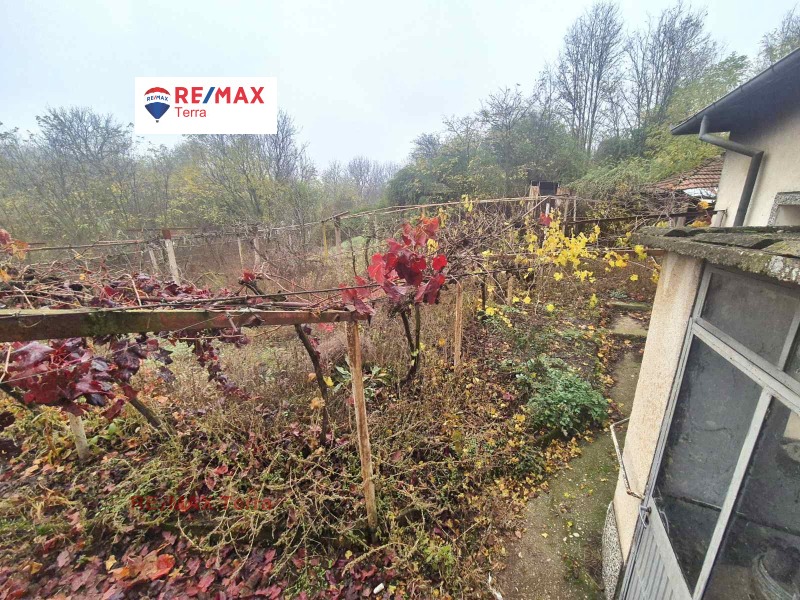 Продава КЪЩА, с. Петокладенци, област Плевен, снимка 12 - Къщи - 52846424