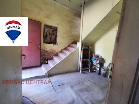 House Cherna gora, region Stara Zagora  4