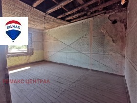 House Cherna gora, region Stara Zagora  11