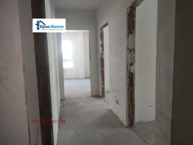 Na prodej  2 ložnice Sofia , Malinova dolina , 152 m2 | 30154429 - obraz [5]