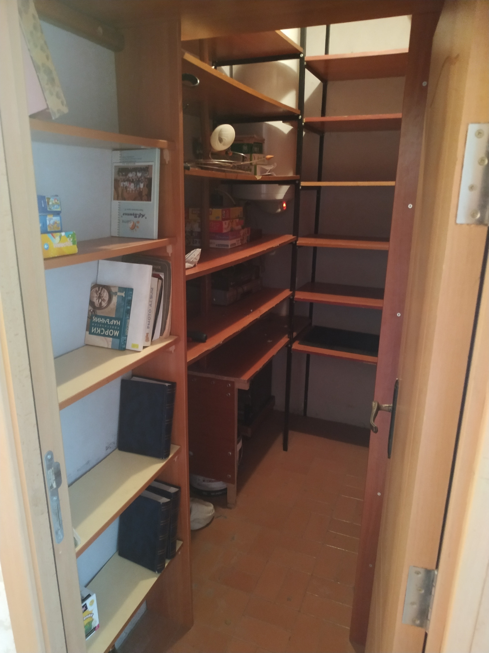 Продава 3-СТАЕН, гр. Варна, Окръжна болница-Генерали, снимка 3 - Апартаменти - 55133754