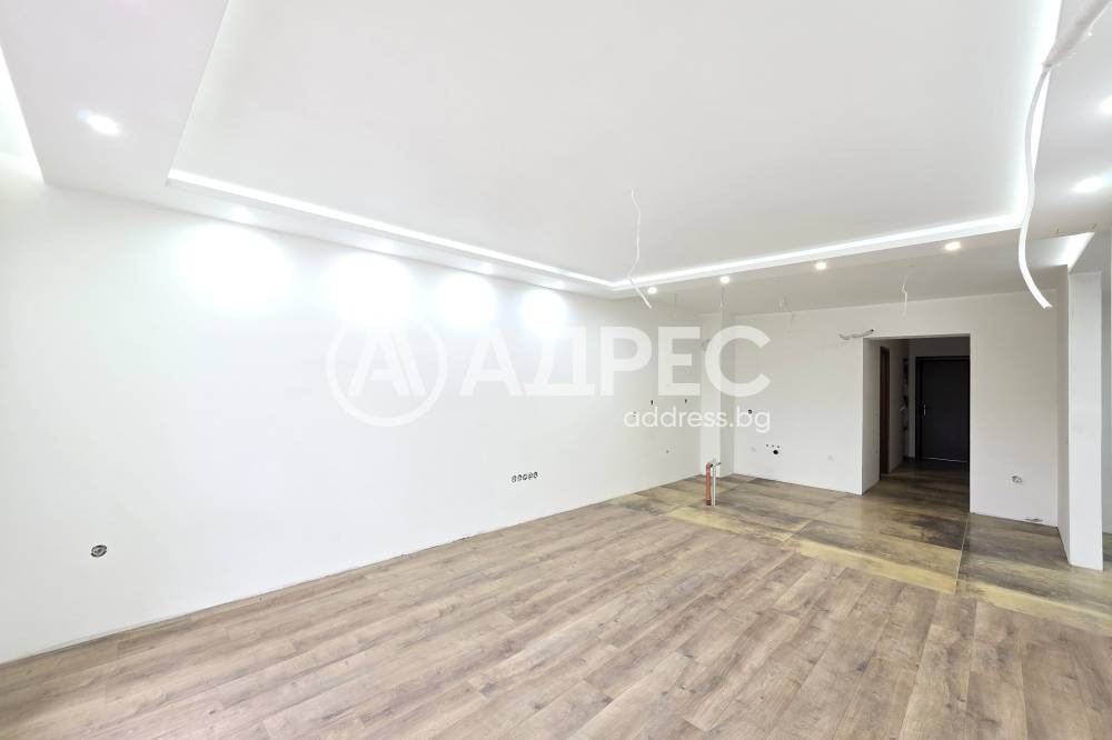 Продава 3-СТАЕН, гр. София, Сухата река, снимка 2 - Апартаменти - 54517275
