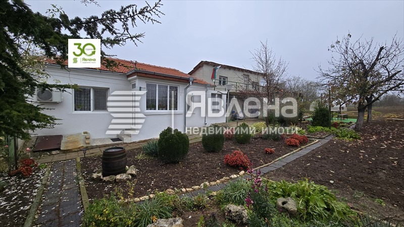 Продава КЪЩА, с. Водица, област Варна, снимка 1 - Къщи - 49000276