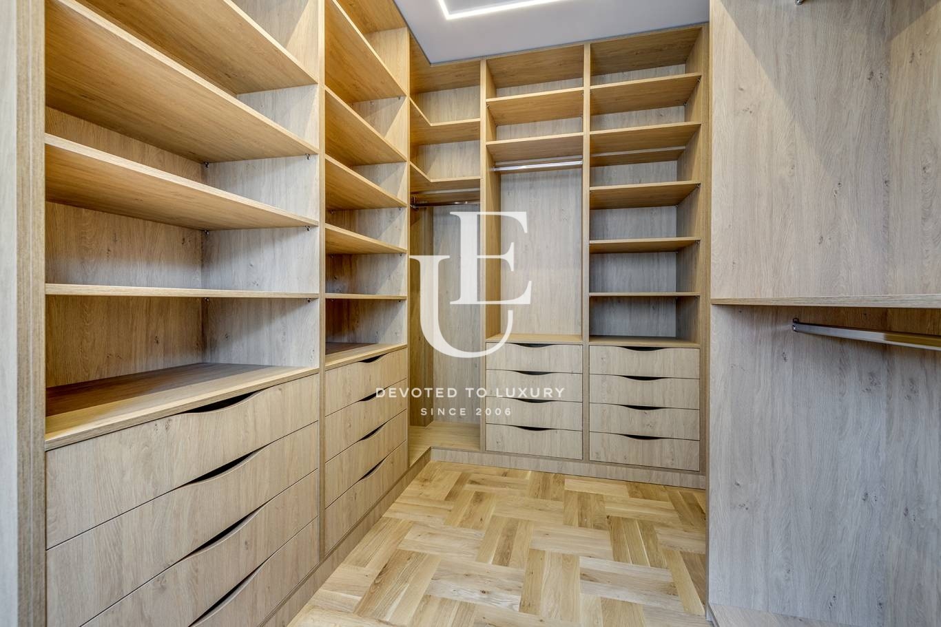 Продава 4-СТАЕН, гр. София, Докторски паметник, снимка 5 - Апартаменти - 56222973