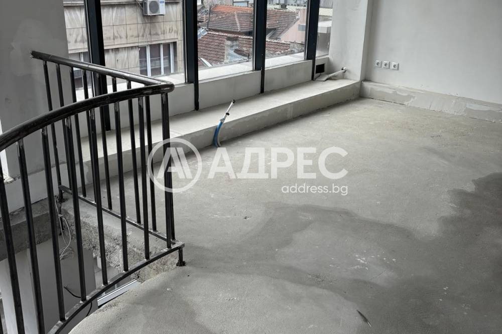 Продава МНОГОСТАЕН, гр. София, Център, снимка 2 - Апартаменти - 53797458