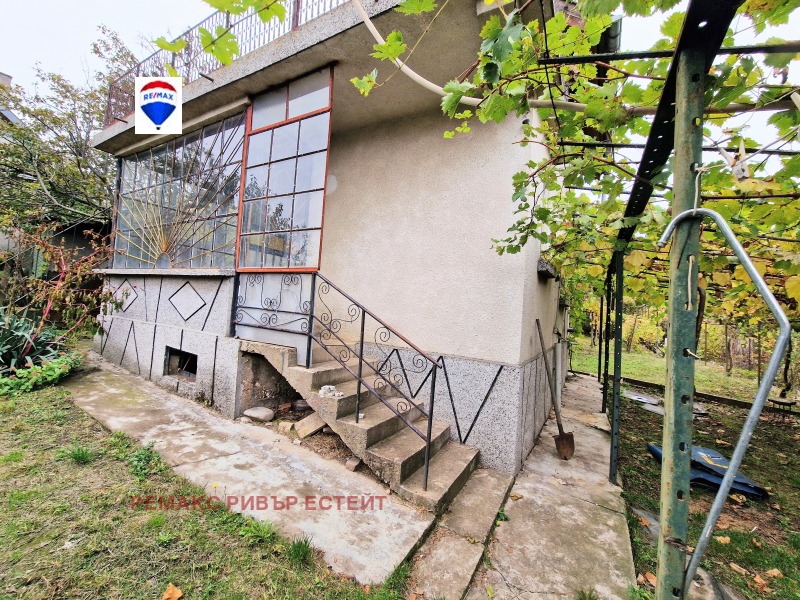 Продава ВИЛА в град Русе, Долапите - 41 кв.м / 36 900 € » 72 170.13 лв., РЕМАКС РИВЪР ЕСТЕЙТ